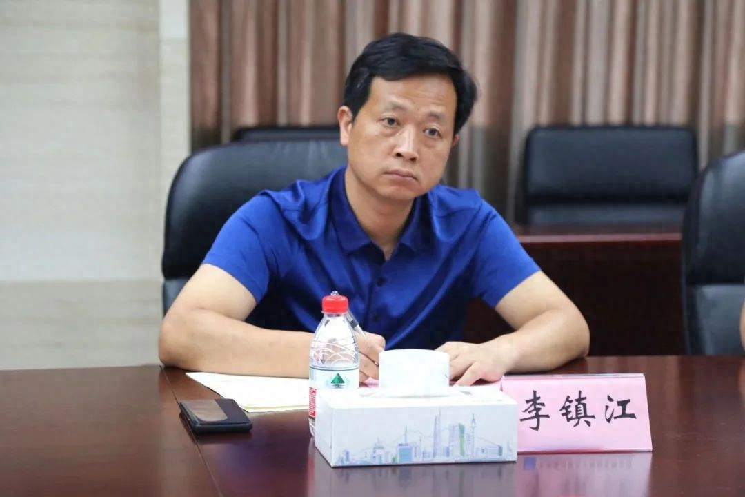 县长李镇江_镇江市委办李牧_