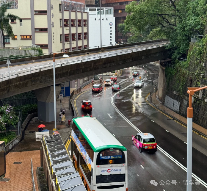 香港硕士留学：就业前景好，留港工作不是梦