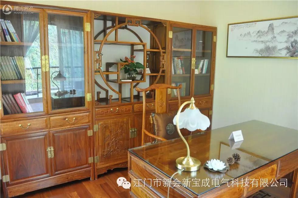 后现代风格装修材料_现代风格室内装修材料_现代风格装饰材料