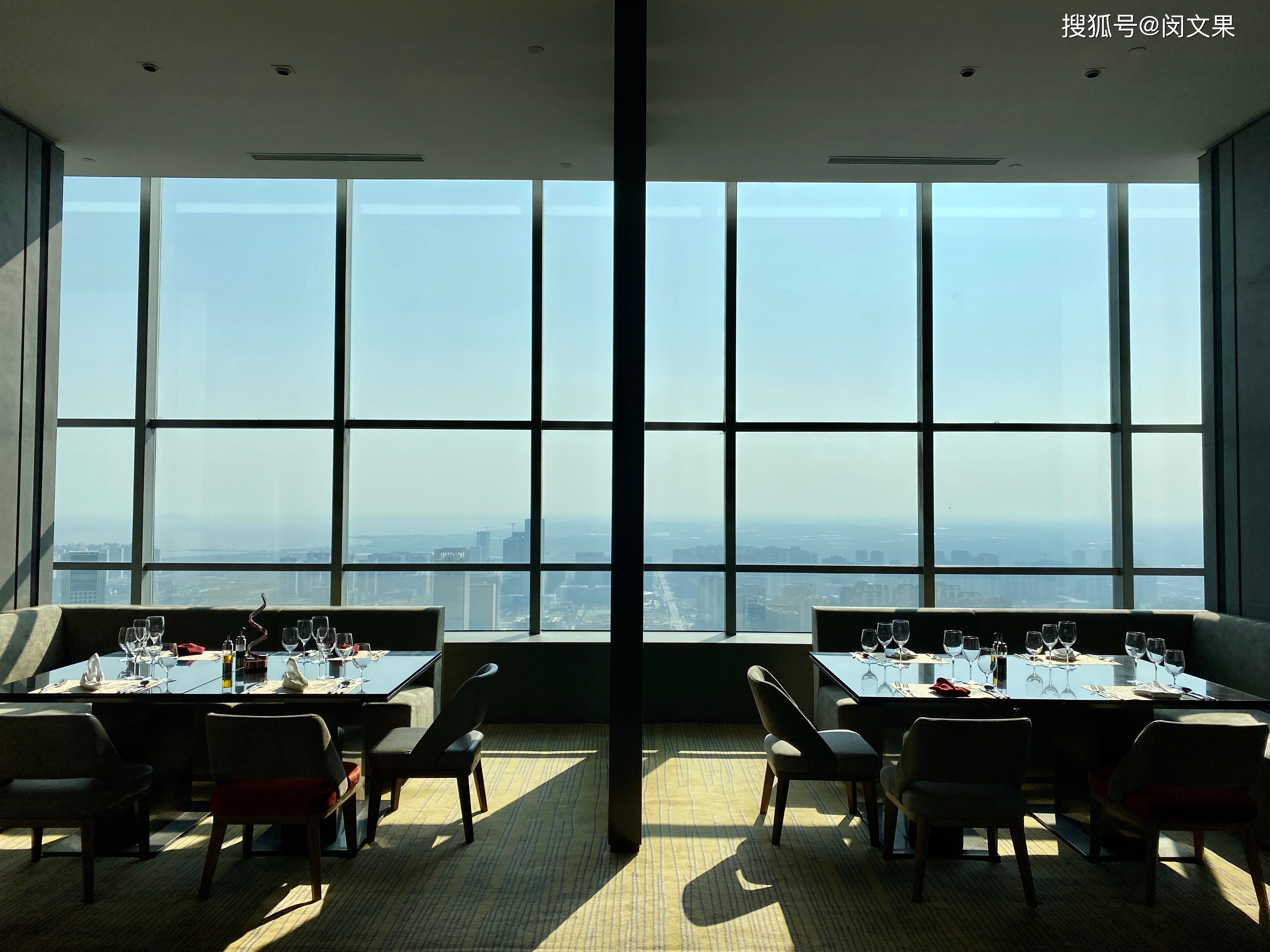 钢结构阁楼夹层制作_夹层钢阁楼结构效果图_钢结构阁楼夹层