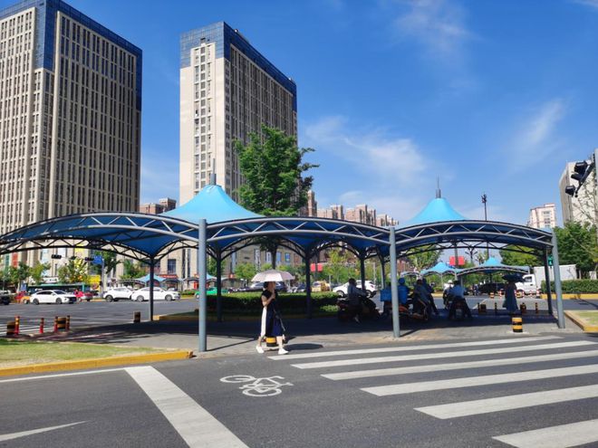 雨棚悬挑梁钢筋绑扎图_钢结构雨棚悬挑长度_钢结构悬挑雨棚