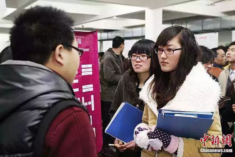 简历模板毕业大学生可以做吗_毕业大学生简历模板_大学毕业生简历模版