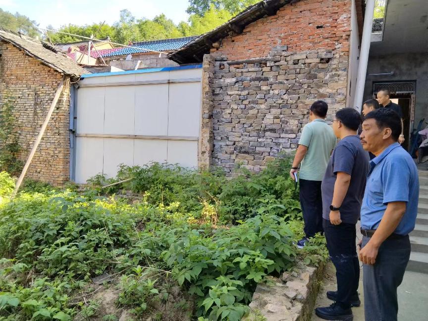 新房装修板材味道大是甲醛吗__板材味道和甲醛味道的区别