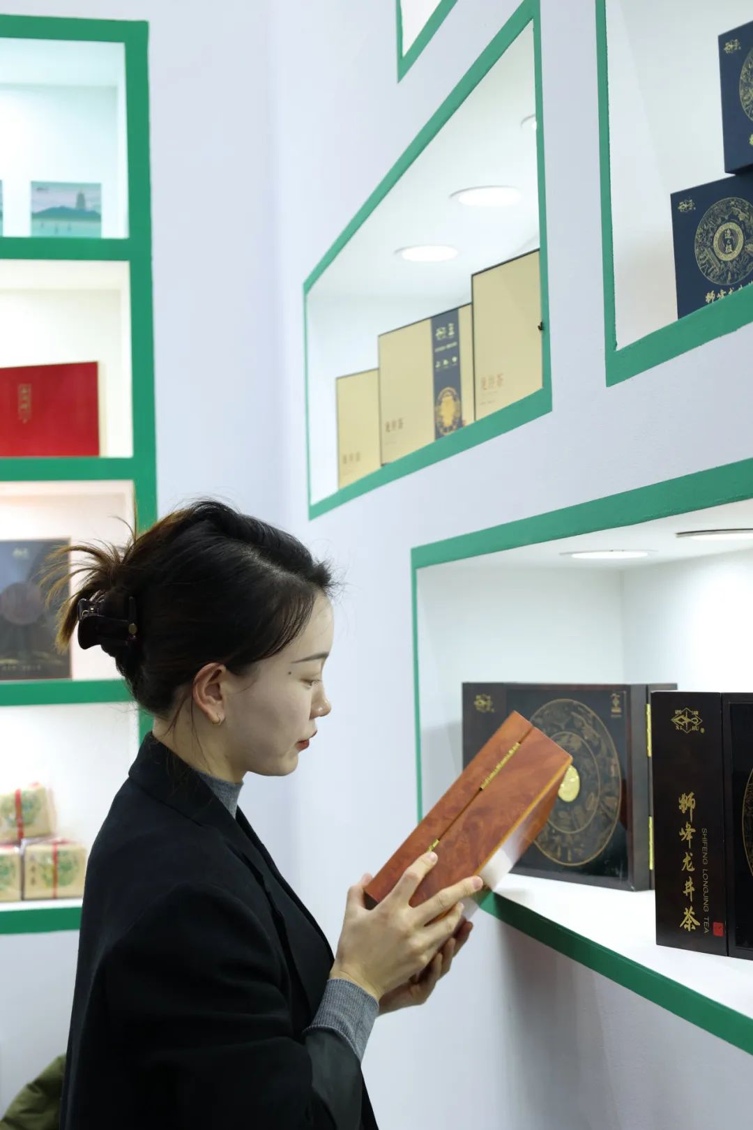 展会展位设计效果图_展会_展会搭建