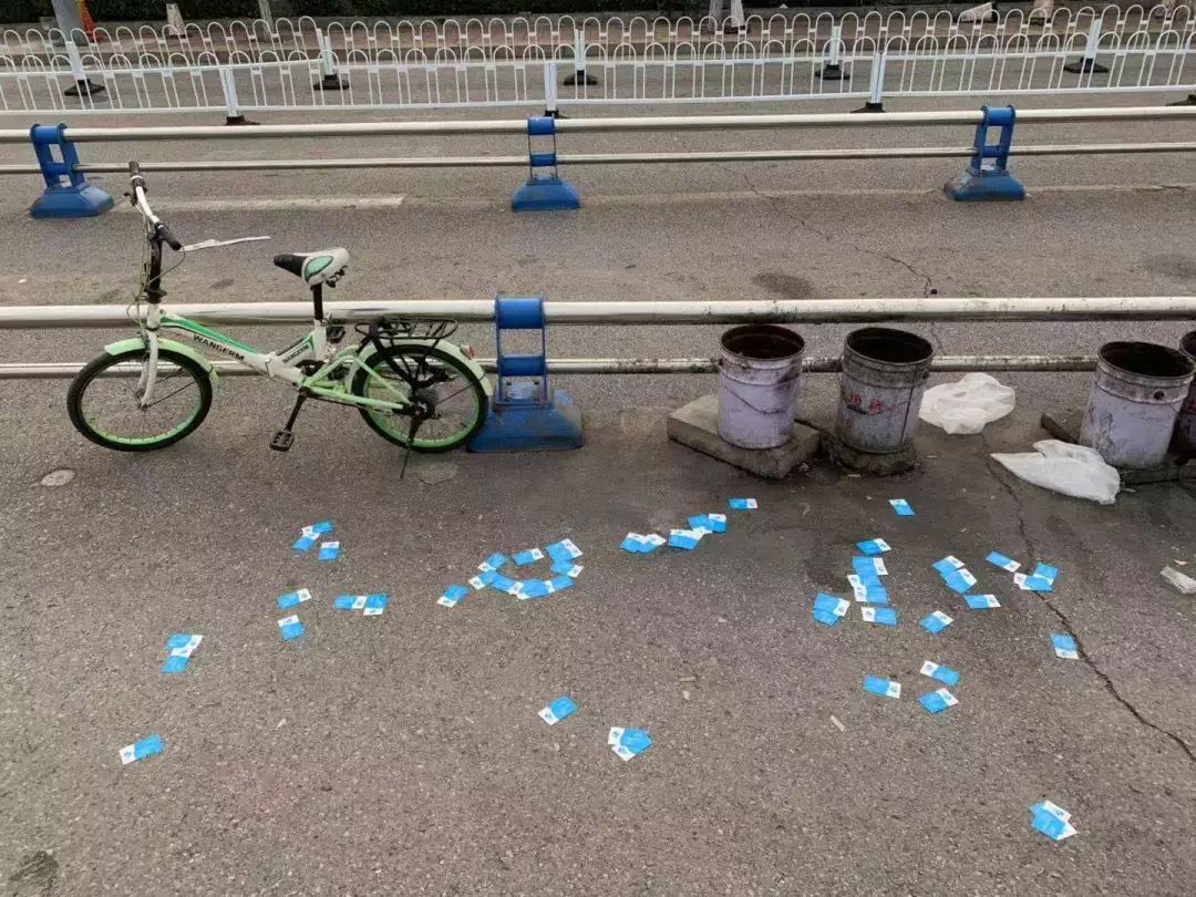 二手车交易市场趋势_二手交易车价格市场前后变化_前四后八二手车交易市场价格
