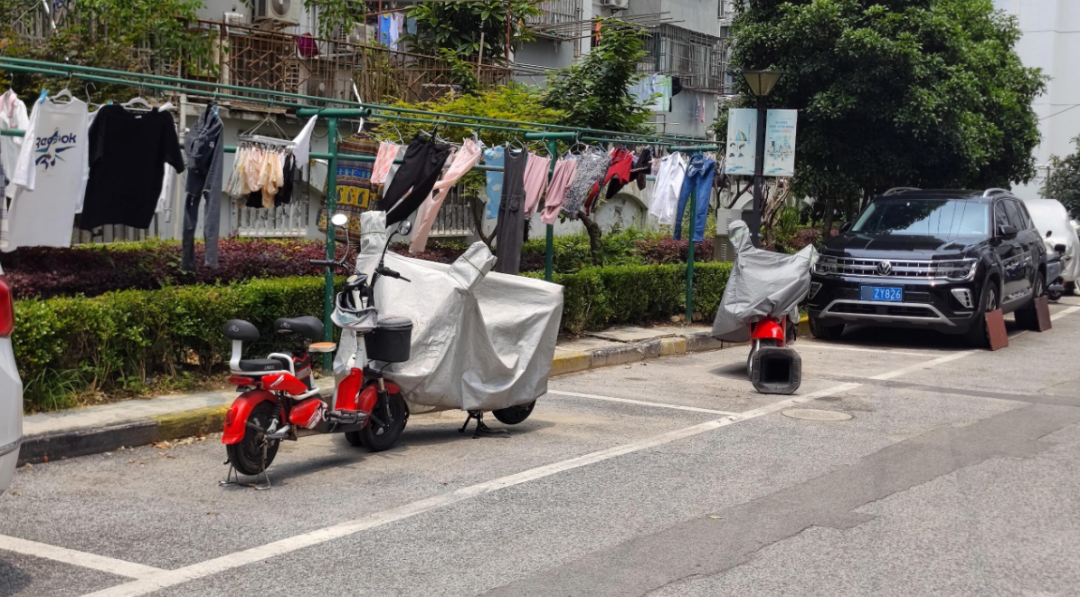 小区里的中介__中介让人很反感