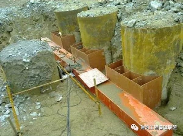 钢结构的柱间支撑的作用是什么_钢结构柱间支撑_钢结构柱间支撑怎么计算工程量