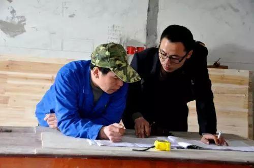 黑桃木色家具_黑桃木色装修图_黑桃木装修效果怎么样