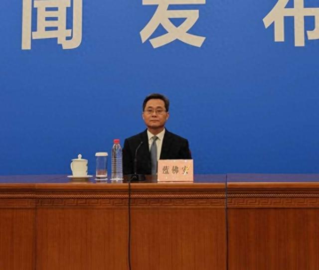 _税收对个人收入产生的影响_房产税代替土地财政