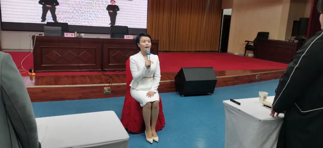 职场女性礼仪规范标准_职场女性礼仪规范_女性职场礼仪