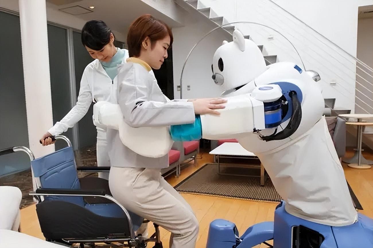 家政服务机器人_家政机器服务人群分析_家政服务型机器人