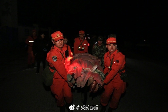 划分抗震钢房屋等级结构为哪些_钢结构抗震设防类别_钢结构房屋划分为几个抗震等级