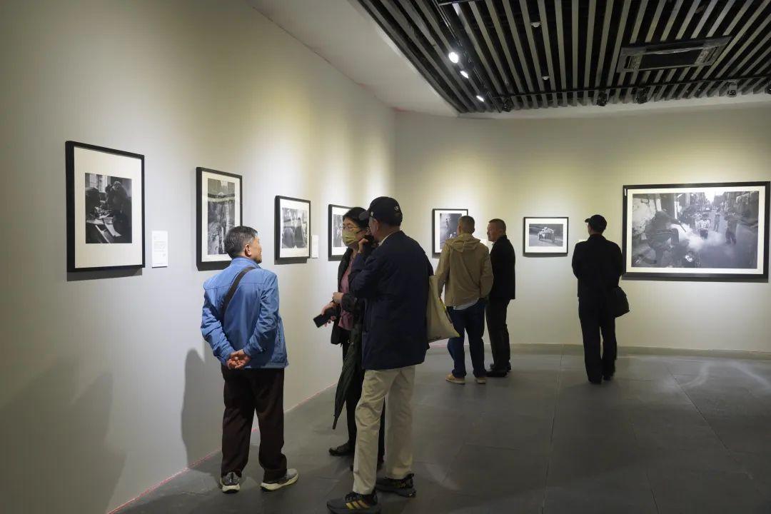 _言午画廊开幕展_香港国际影视展开幕酒会