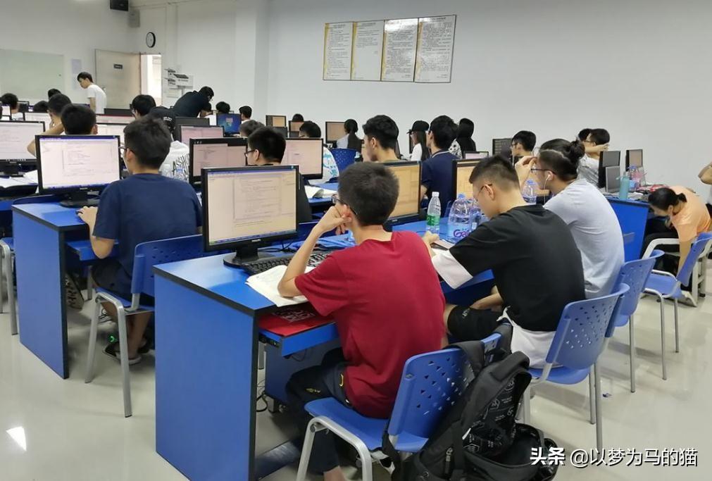 软件工程硕士学费_软件工程学硕学费_软件工程硕士研究生学费