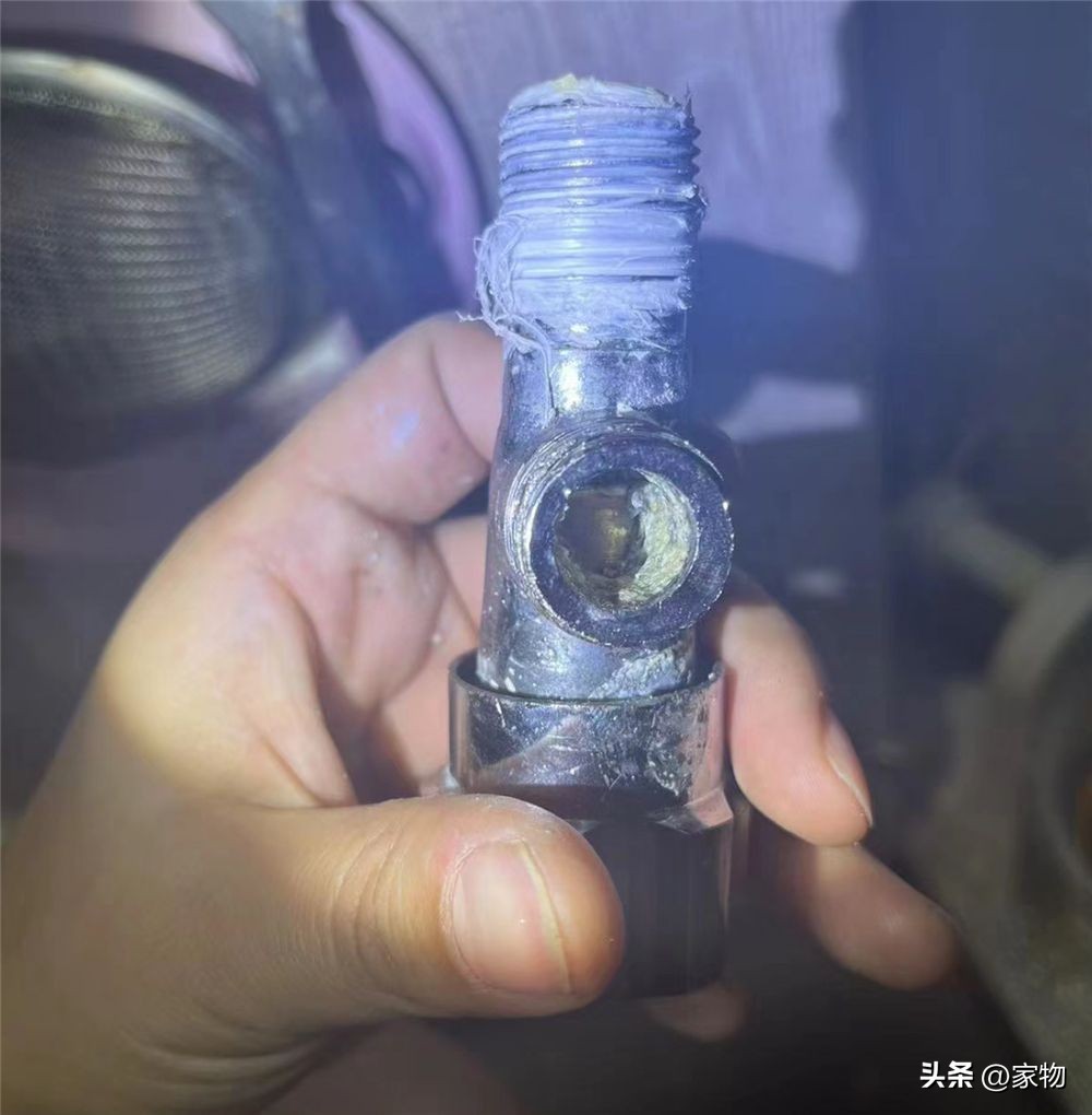 _冬季燃气热水器费气_热水踩坑冬器太多燃气可以用吗