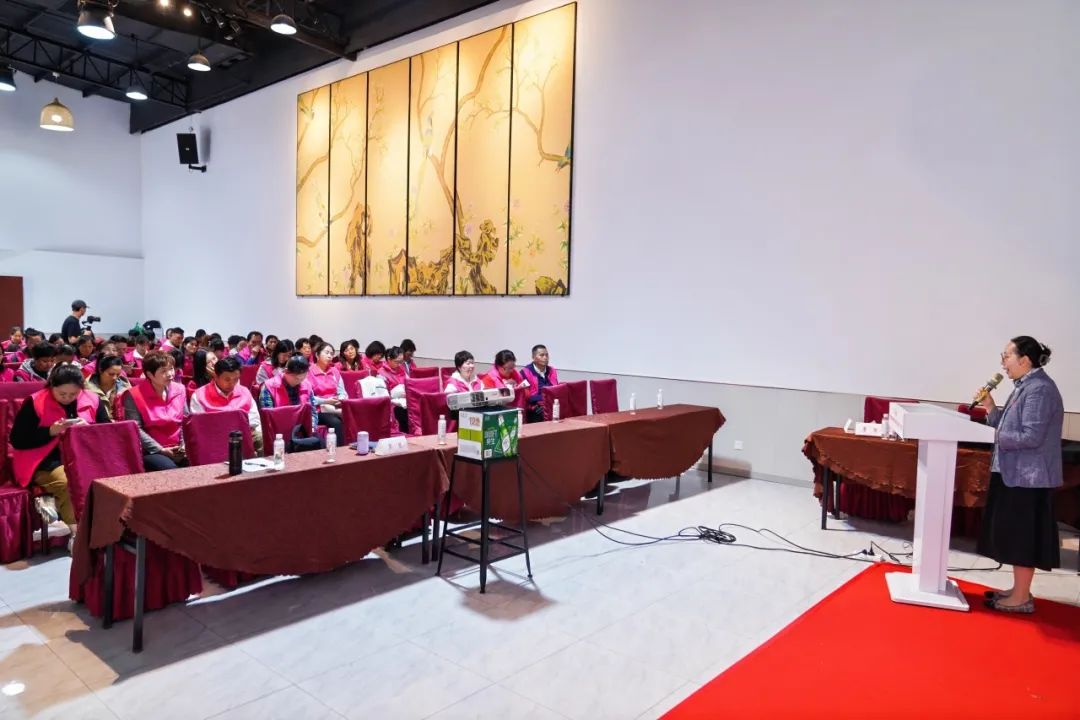 《家政服务行业报告》_家政服务行业报告_家政服务行业表述
