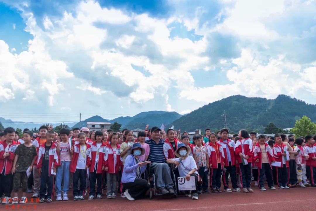 心灵鸡汤关于家庭_鸡汤离异心灵家庭孩子能喝吗_家庭离异孩子 心灵鸡汤