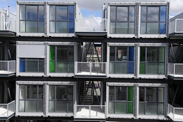 钢结构建筑入门pdf_房屋建筑学钢结构_建筑钢结构课后答案