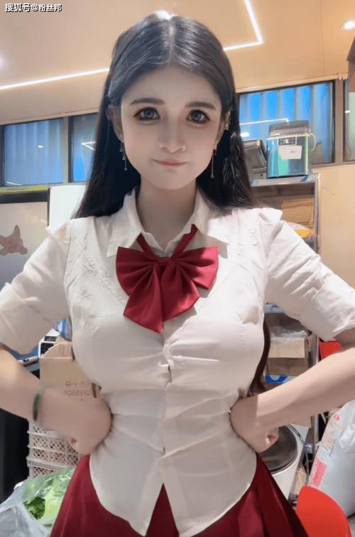 招工 狗头萝莉再发招工启事，此前曾因招工被网暴，现在有这个条件了