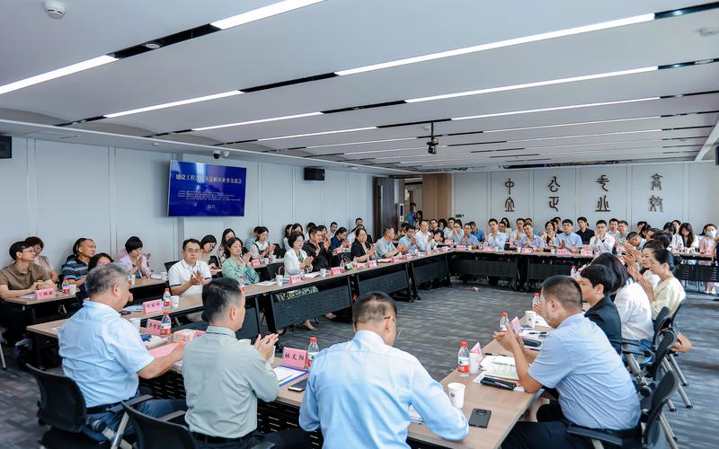 承包钢结构工程需要什么资质_钢结构工程专业承包企业资质_钢结构工程专业承包资质从一个公司拿到另一个公司