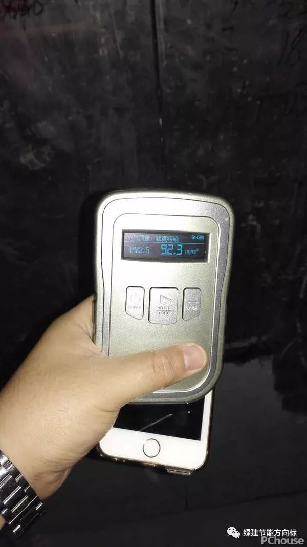 客厅吊平顶好看吗_客厅吊平顶多少钱一平方_小20平房客厅吊顶装修效果