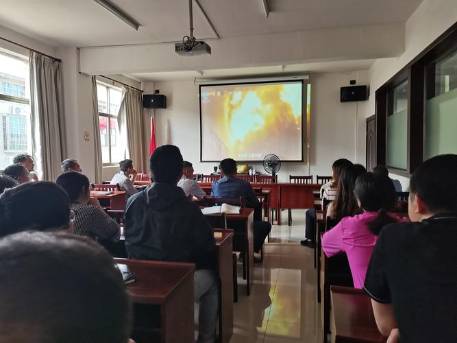 乌鲁木齐回收废钢的地方_乌鲁木齐废钢回收_乌鲁木齐废旧钢铁回收市场