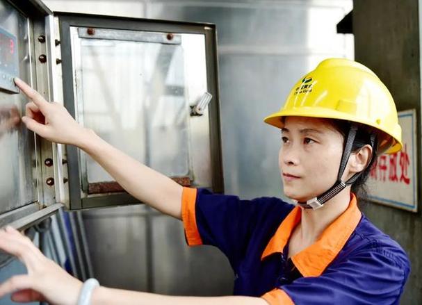 钢结构油漆喷涂施工工艺_钢件喷漆工艺_钢结构油漆喷涂工艺