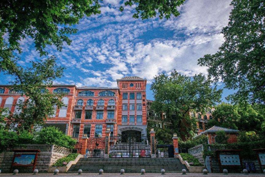 芜湖安师大附中喜报_芜湖安师大附中官网网址_芜湖安师大附属中学