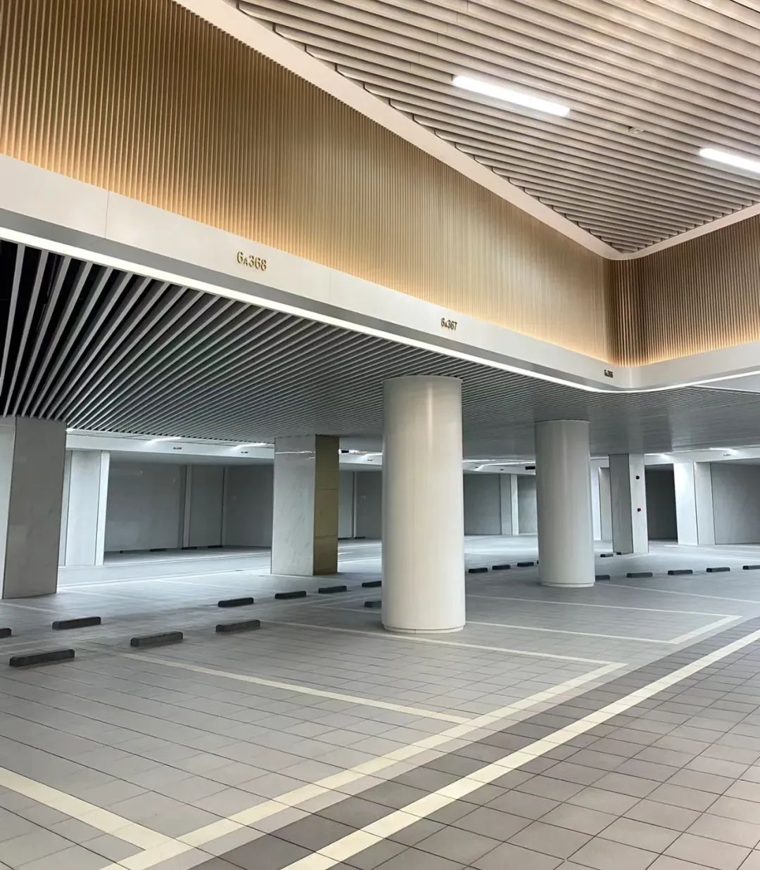 小区什么档次？地下车库走一遭便知，差距一目了然_小区什么档次？地下车库走一遭便知，差距一目了然_