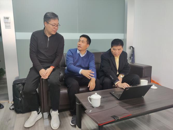 威海荣成招聘 | 12月27日 | 2025年荣成市民兵训练基地公开招聘事业单位工作人员简章