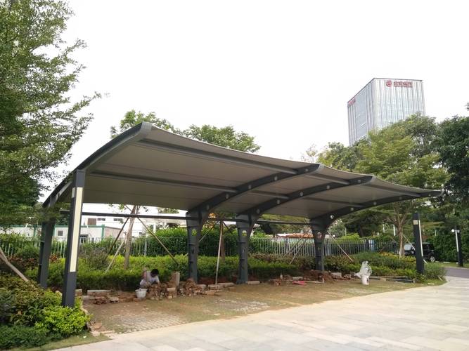 钢结构车棚施工流程_钢结构车棚多少钱一平方图片_车棚钢结构图纸