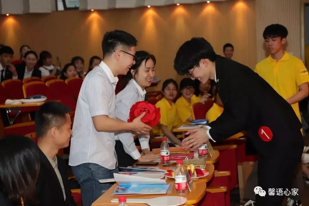 家政管理服务是什么行业_家政服务与管理是什么_家政服务管理是什么
