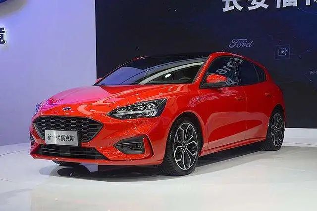 福克斯二手两厢车多少钱_福克斯两厢二手车_福克斯二手两厢车价格