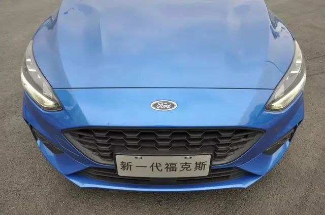 福克斯二手两厢车多少钱_福克斯两厢二手车_福克斯二手两厢车价格