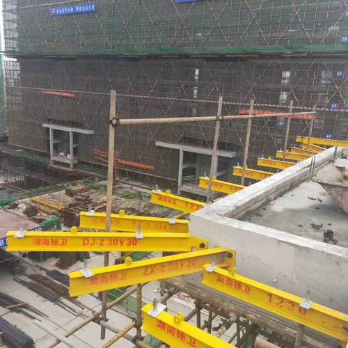 钢结构斜拉杆_斜拉杆钢结构雨棚图_斜拉杆钢结构雨棚图7米