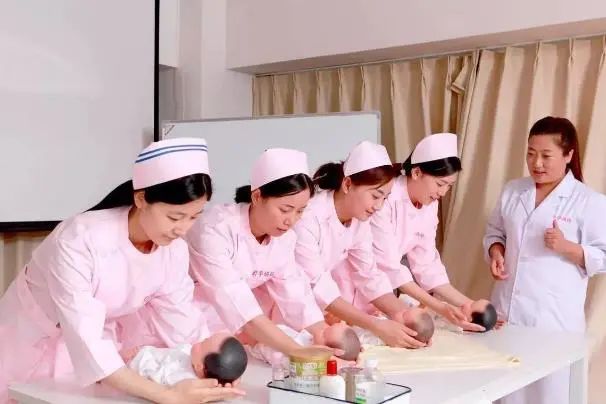 家政公司加盟多少钱_家政公司加盟费用高吗_家政公司加盟费一般多少钱