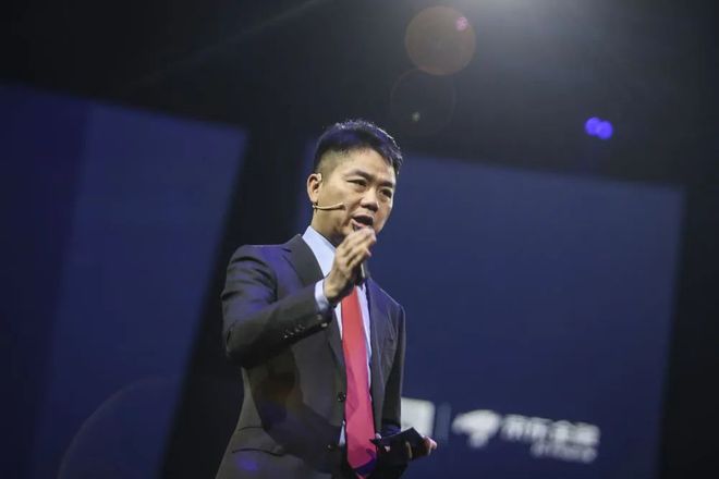 刘强东给乡亲发钱_刘强东给老乡发钱_