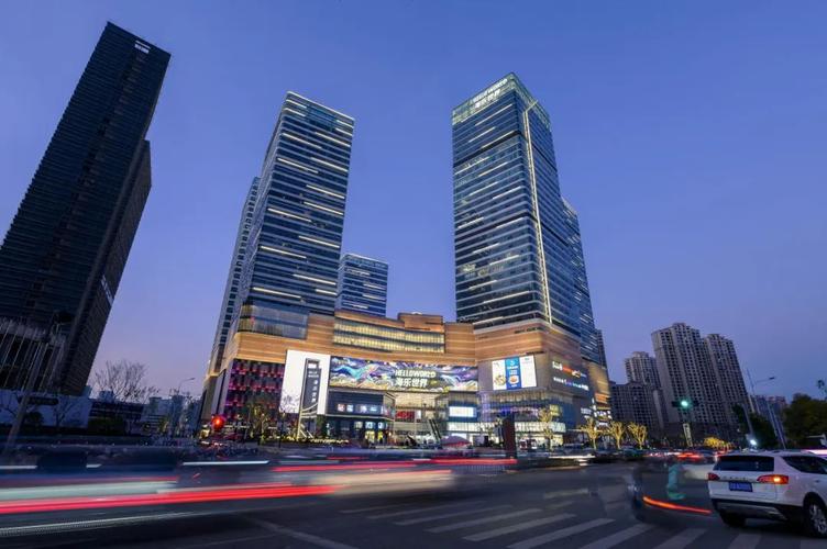 昆明恒隆广场建设_昆明恒隆广场建设单位_昆明恒隆广场钢结构