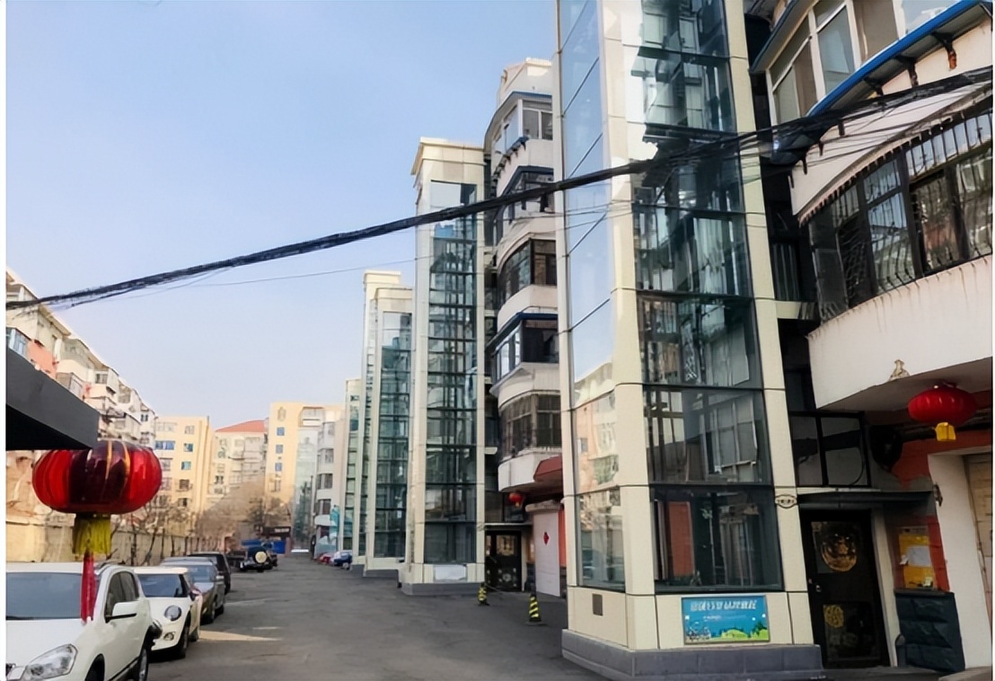 老小区加装电梯“虎头蛇尾”，真是“汝之蜜糖，吾之砒霜”__老小区加装电梯“虎头蛇尾”，真是“汝之蜜糖，吾之砒霜”