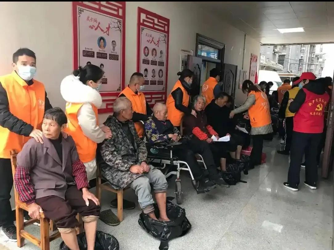 家政钟点工服务_家政工钟点公司是干嘛的_家政公司钟点工