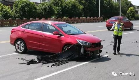 能追尾二手车要交税吗_能追尾二手车要报保险吗_被追尾的二手车能要吗