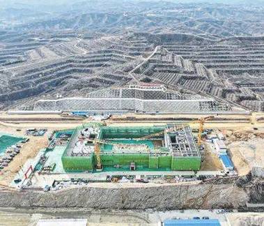 钢网架连接方式_建筑钢网架安装视频_钢结构网架安装视频