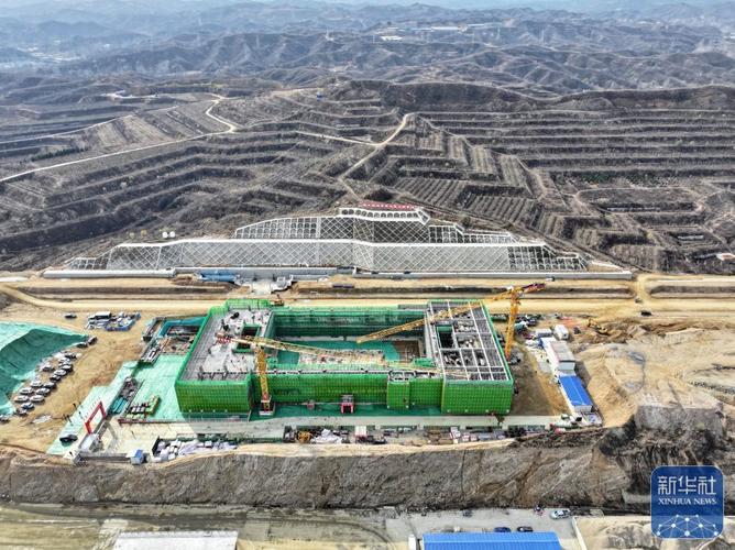 建筑钢网架安装视频_钢结构网架安装视频_钢网架连接方式