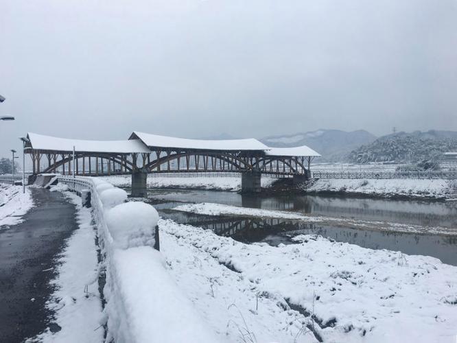 钢结构刷漆一吨多少钱_钢结构刷漆怎么套定额_钢结构刷漆工序