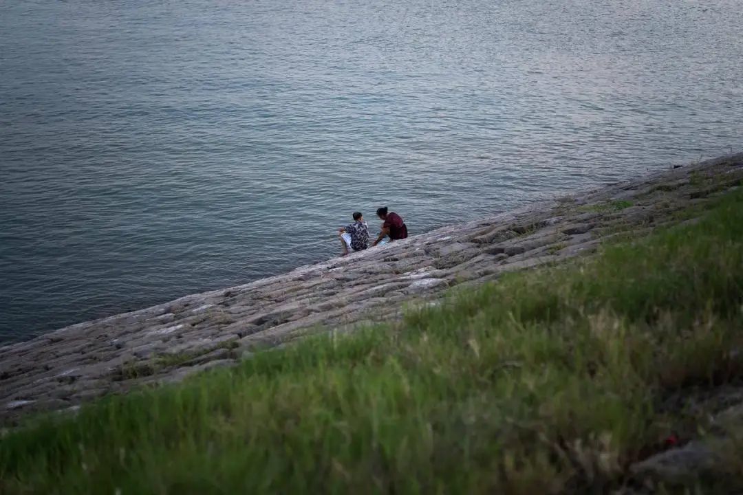 在上万公里的旅行中，我撞破了楚门的世界_在上万公里的旅行中，我撞破了楚门的世界_