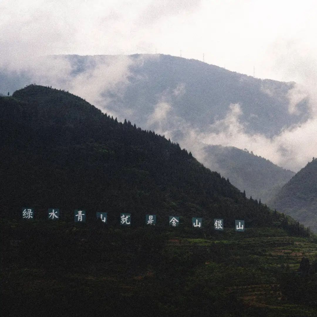 在上万公里的旅行中，我撞破了楚门的世界_在上万公里的旅行中，我撞破了楚门的世界_