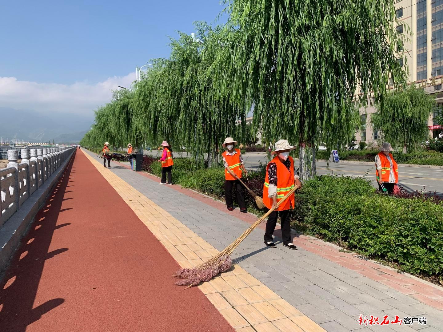 建彩钢房需要资质吗_搭建一间彩钢房大概要多少钱_县城开家彩钢房建设