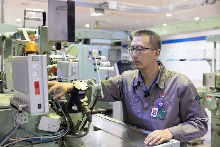 钢结构铆工招聘网最新招聘_钢结构铆工图纸怎么看_钢结构铆工吧