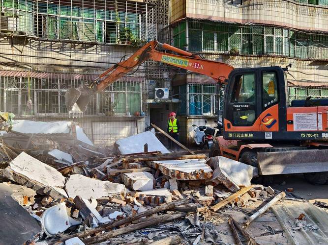 高层楼顶建彩钢房_高层彩钢屋顶_彩钢房高层楼顶建筑图片