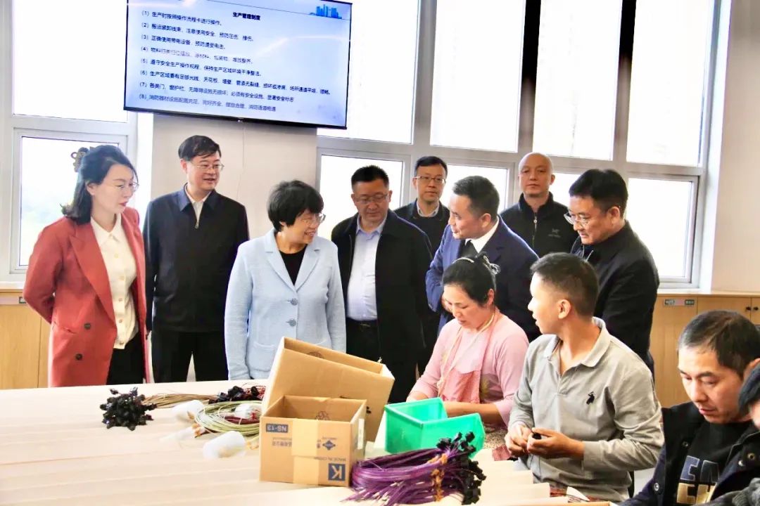 龙泉工作好找吗现在_龙泉工作室第一款_龙泉工作